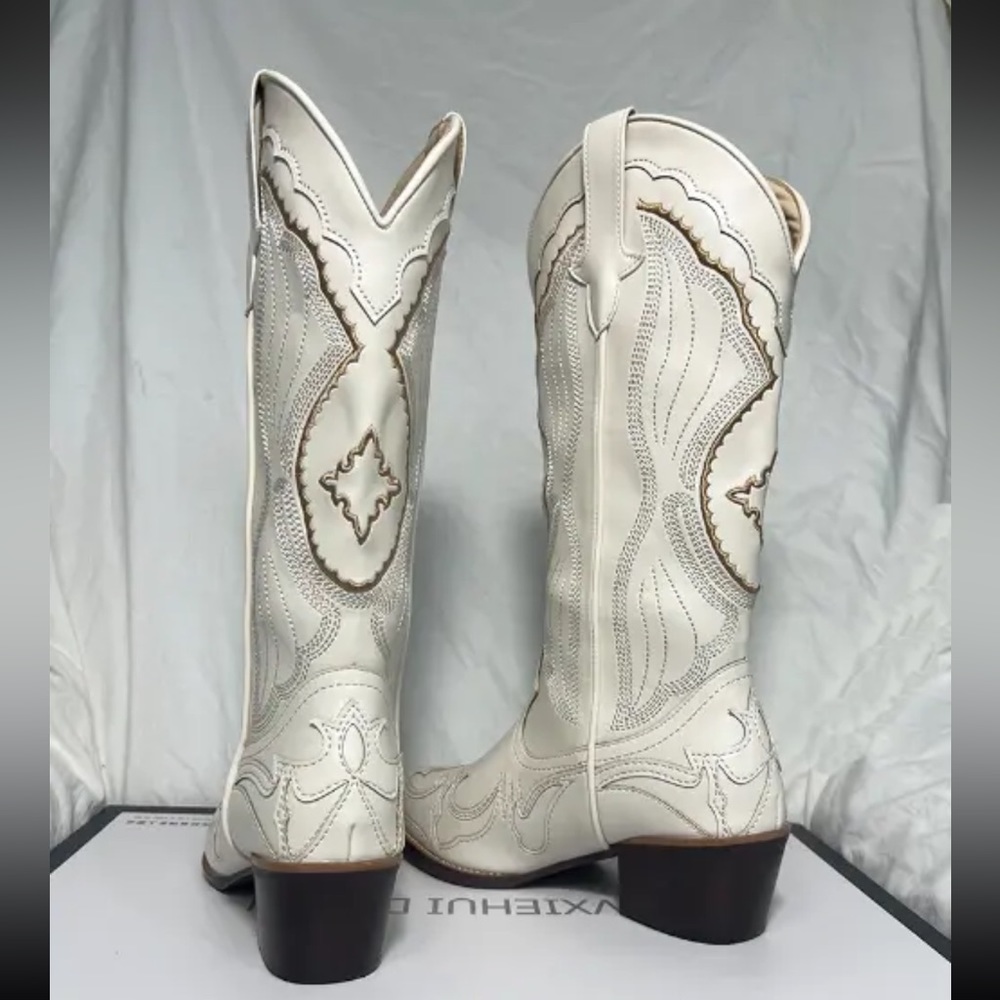 NWT WOMENS COWBOY BOOTS - Picture 3 of 6